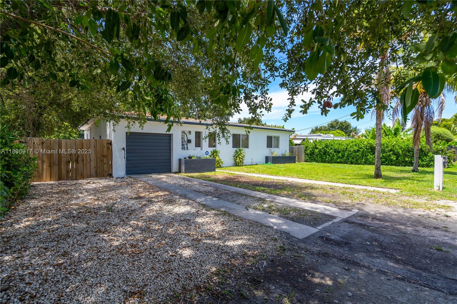 1735 NE 147th St, Miami, FL, 33181/$750,000 1 1735 NE 147th St