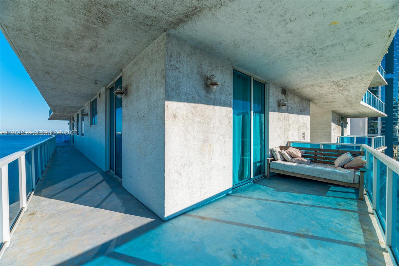 STAR LOFTS ON THE BAY CON - Residential Lease