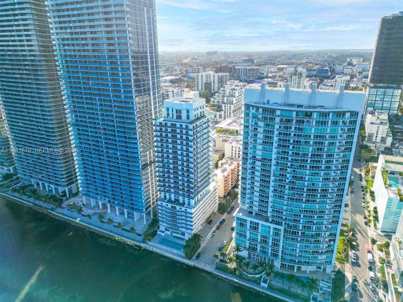STAR LOFTS ON THE BAY CON - Residential Lease