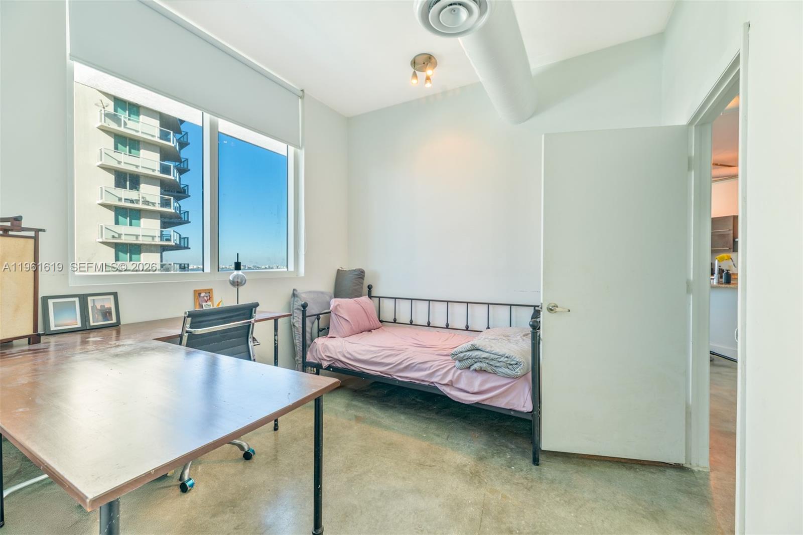 STAR LOFTS ON THE BAY CON - Residential Lease