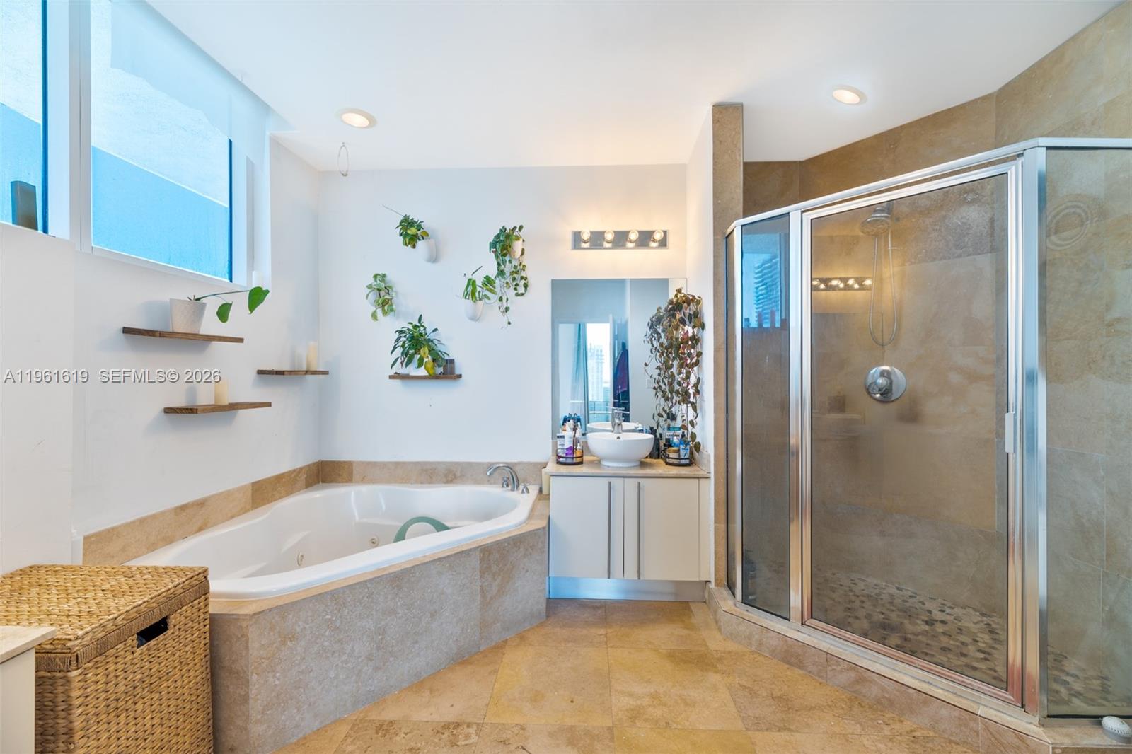 STAR LOFTS ON THE BAY CON - Residential Lease
