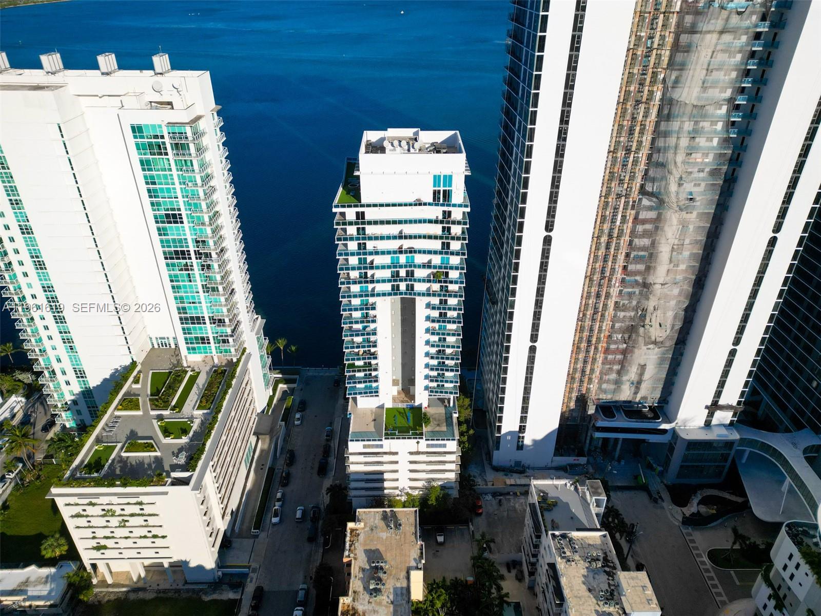 STAR LOFTS ON THE BAY CON - Residential Lease