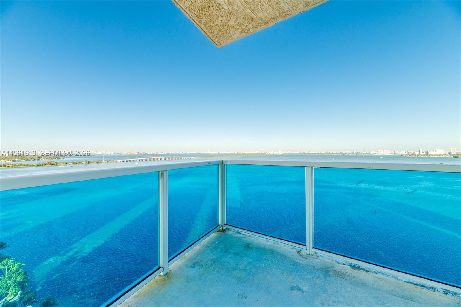STAR LOFTS ON THE BAY CON - Residential Lease