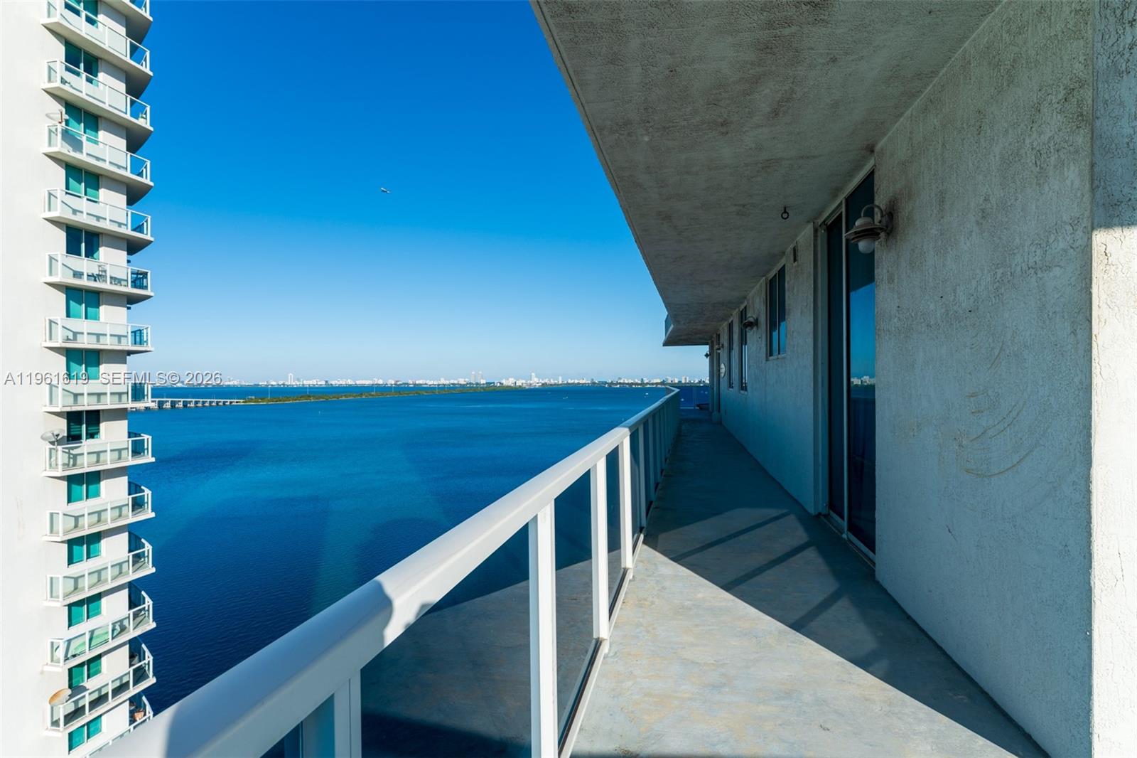 STAR LOFTS ON THE BAY CON - Residential Lease