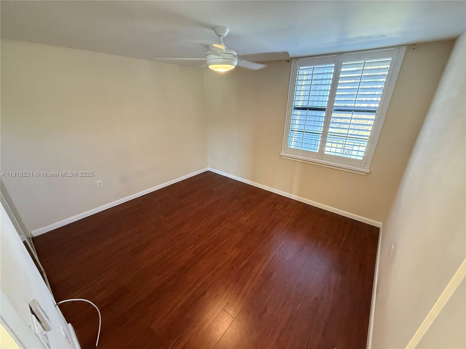 CONDO 11 OF WHITEHALL CON - Residential Lease