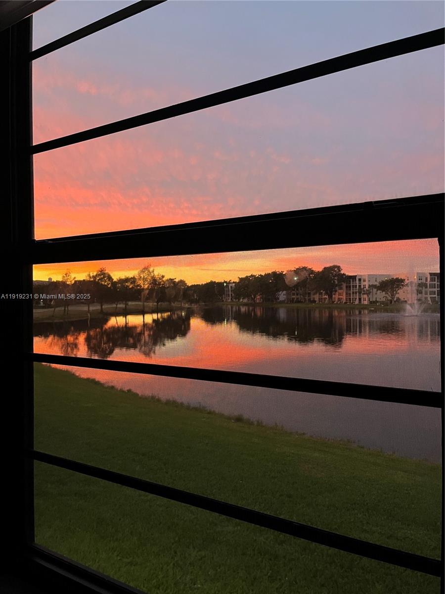 CONDO 11 OF WHITEHALL CON - Residential Lease