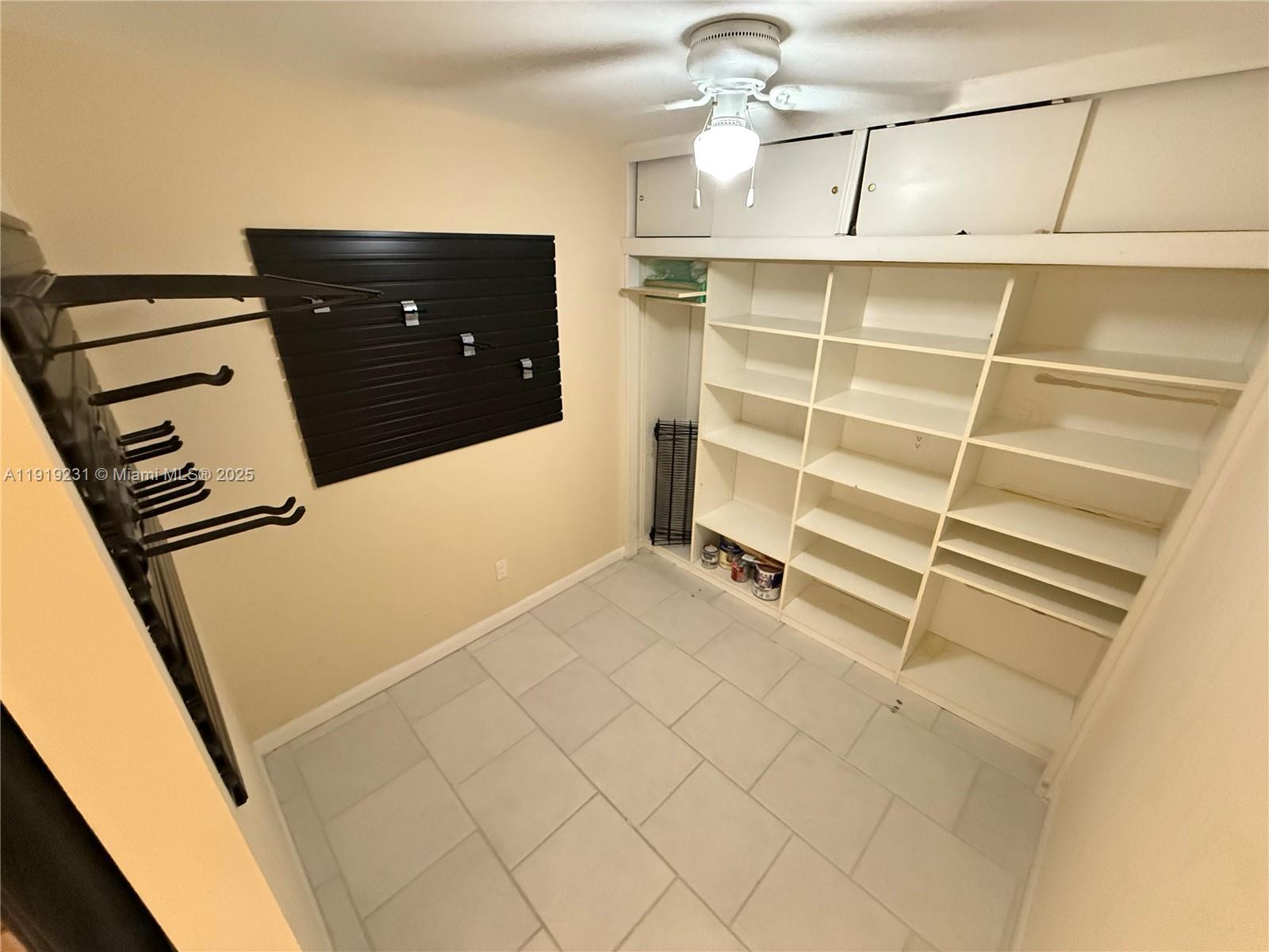 CONDO 11 OF WHITEHALL CON - Residential Lease