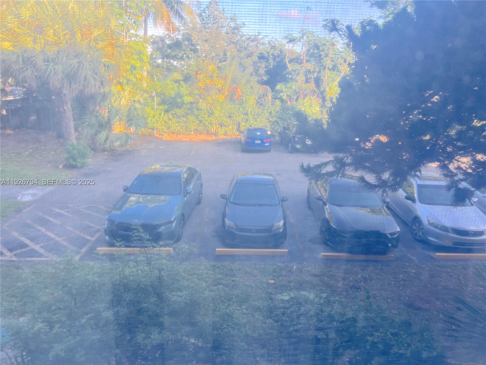 LAKE PARK CONDO NO 1 - BL - Residential