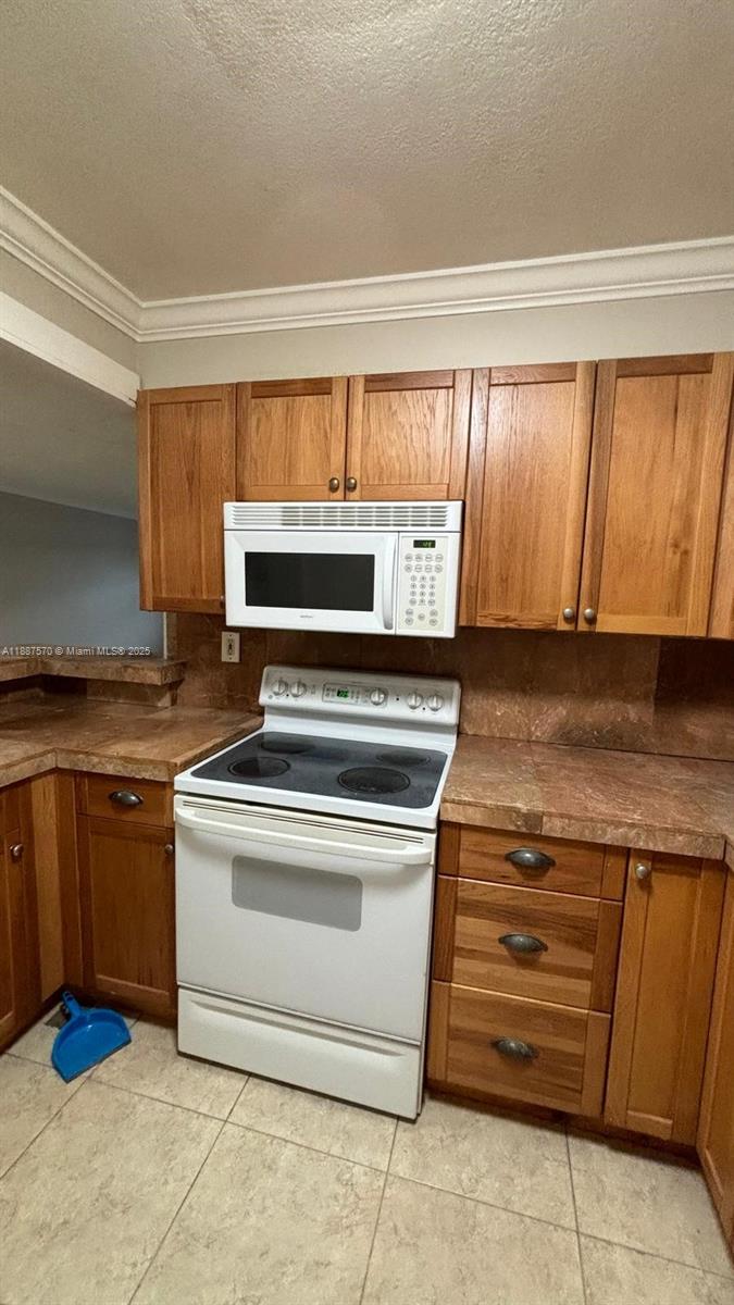 CHELSEA BAYVIEW CONDO - Residential Lease