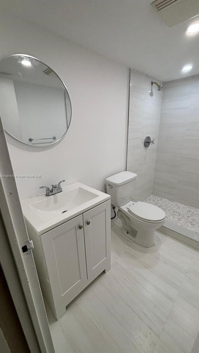CHELSEA BAYVIEW CONDO - Residential Lease