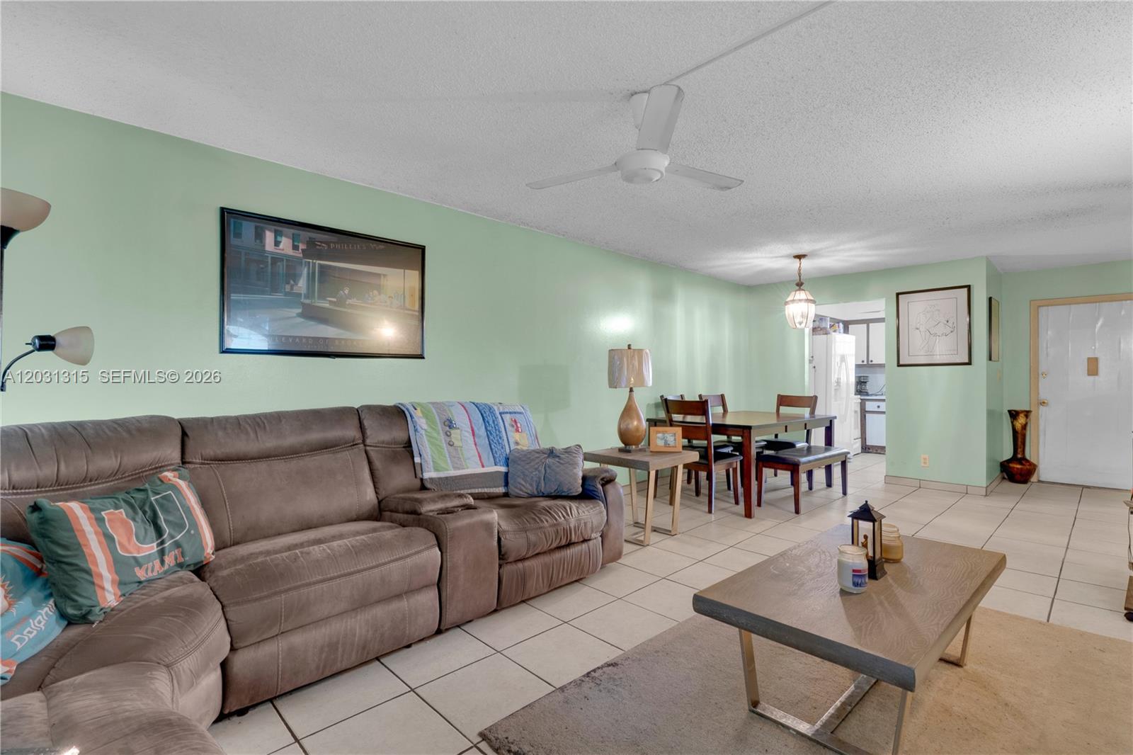 1200 Tallwood Ave 202