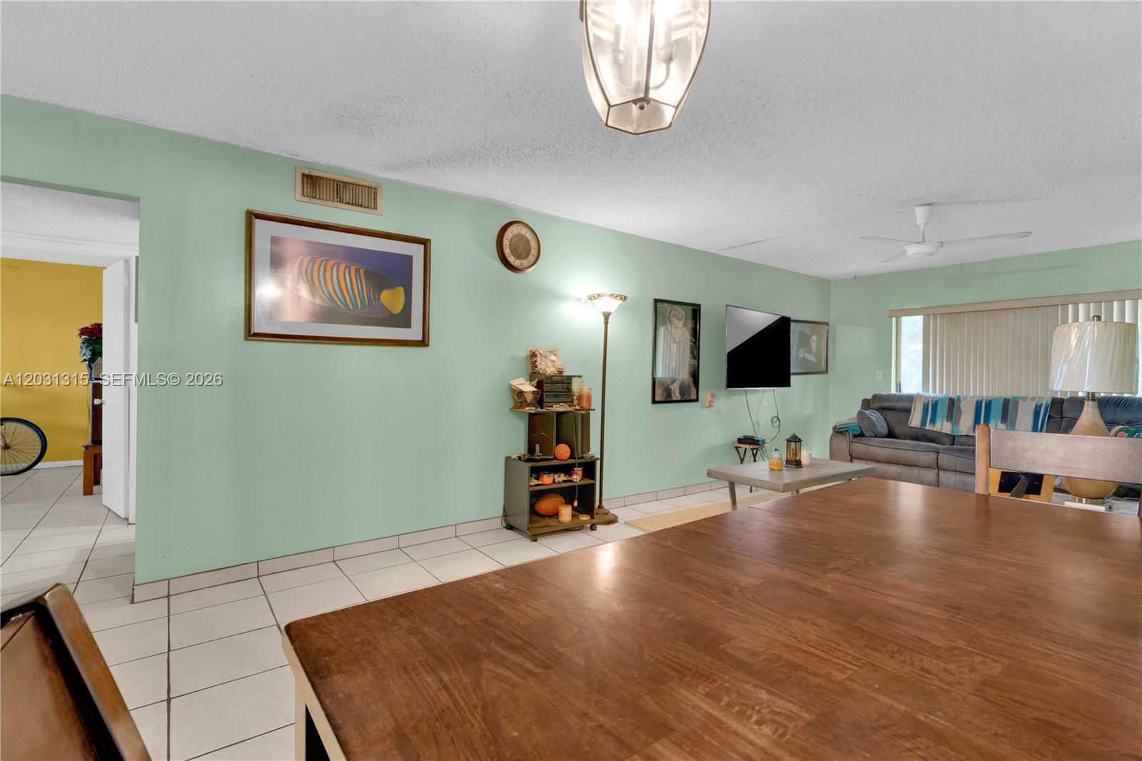 1200 Tallwood Ave 202