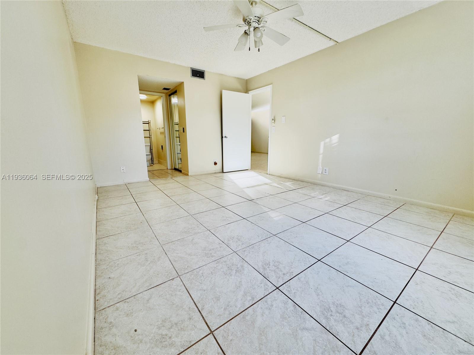 IVANHOE EAST AT CENTURY V - Residential