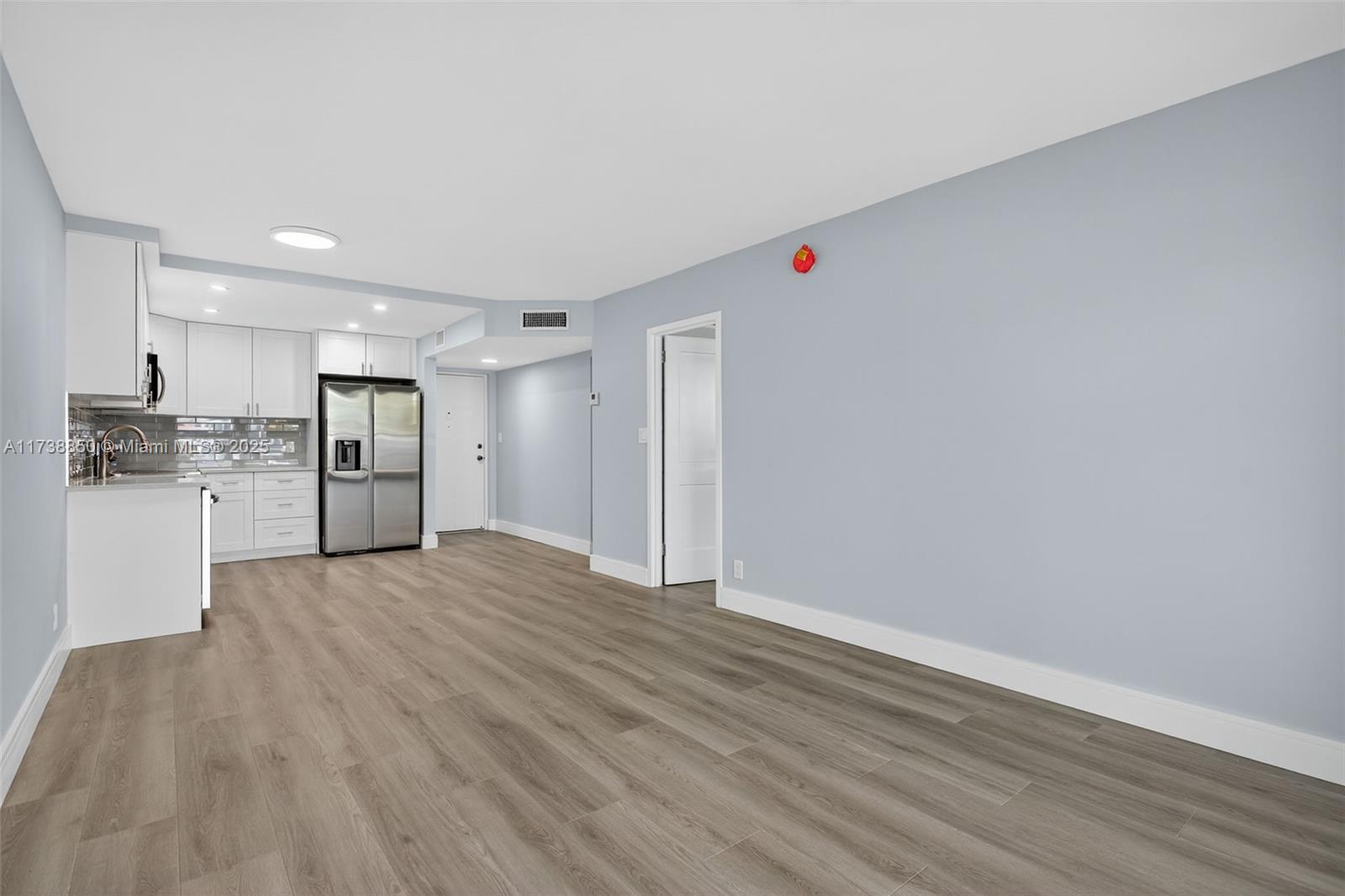 RIVER MANOR CONDO - Residential