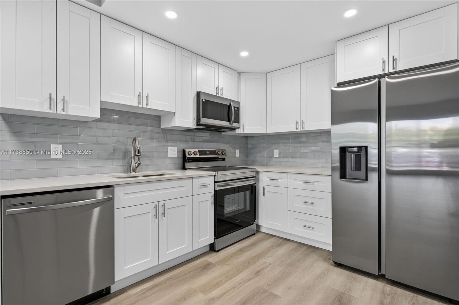 RIVER MANOR CONDO - Residential