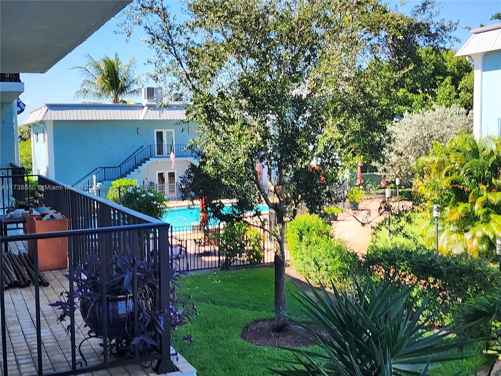 RIVER MANOR CONDO - Residential