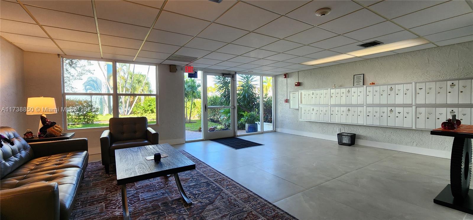 RIVER MANOR CONDO - Residential