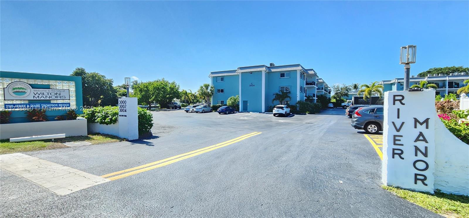 3004 NE 5th Ter 214-C