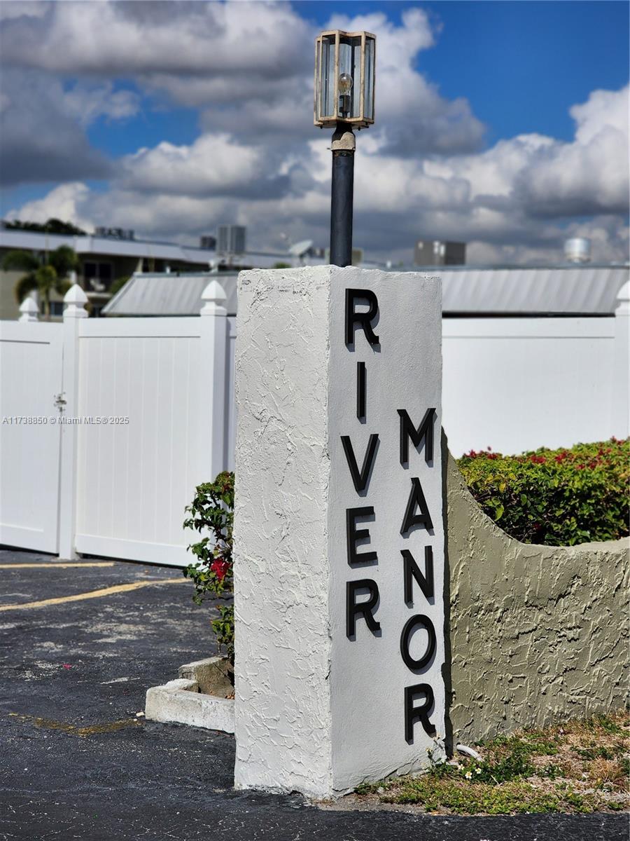 RIVER MANOR CONDO - Residential