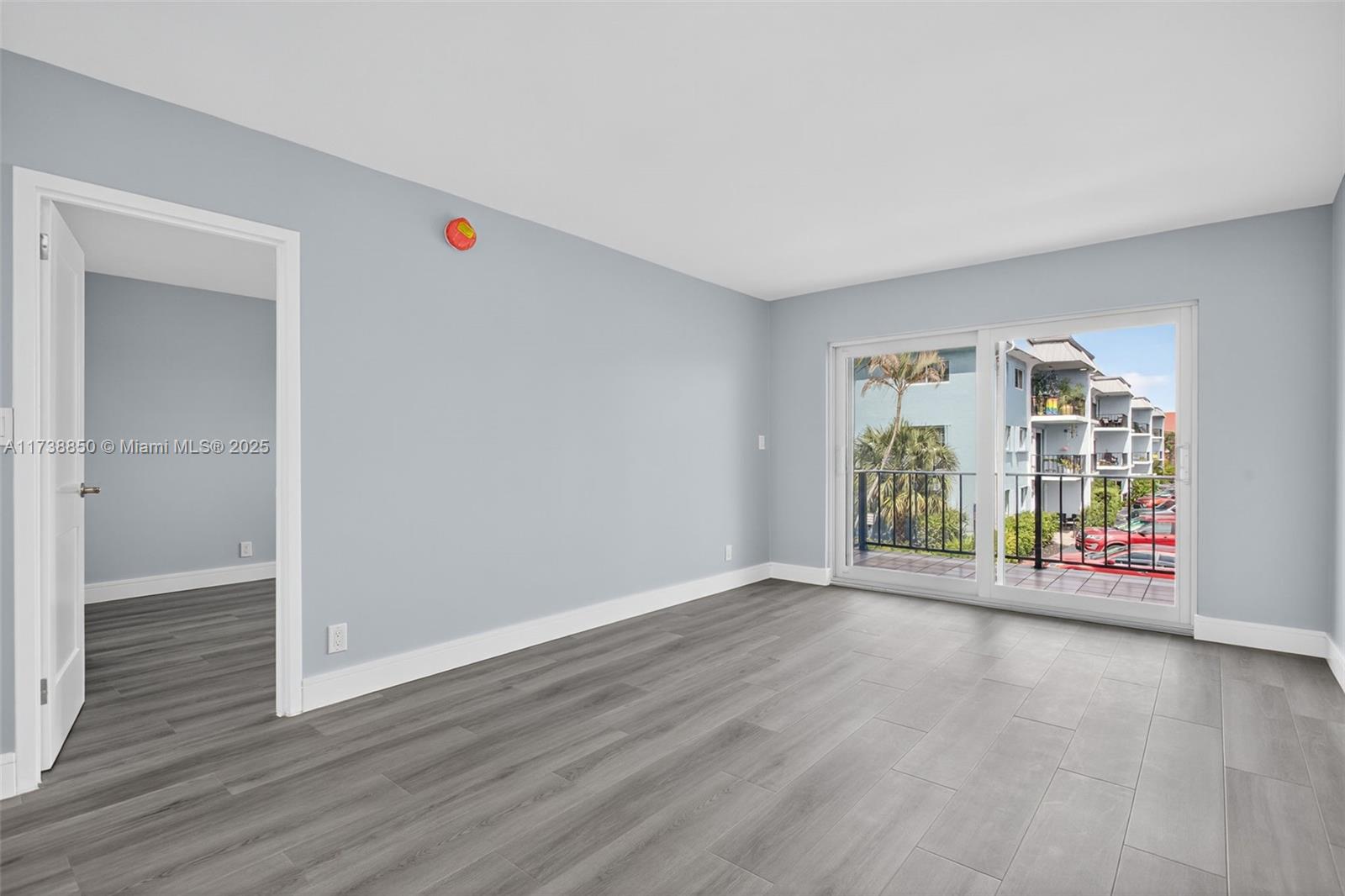 RIVER MANOR CONDO - Residential