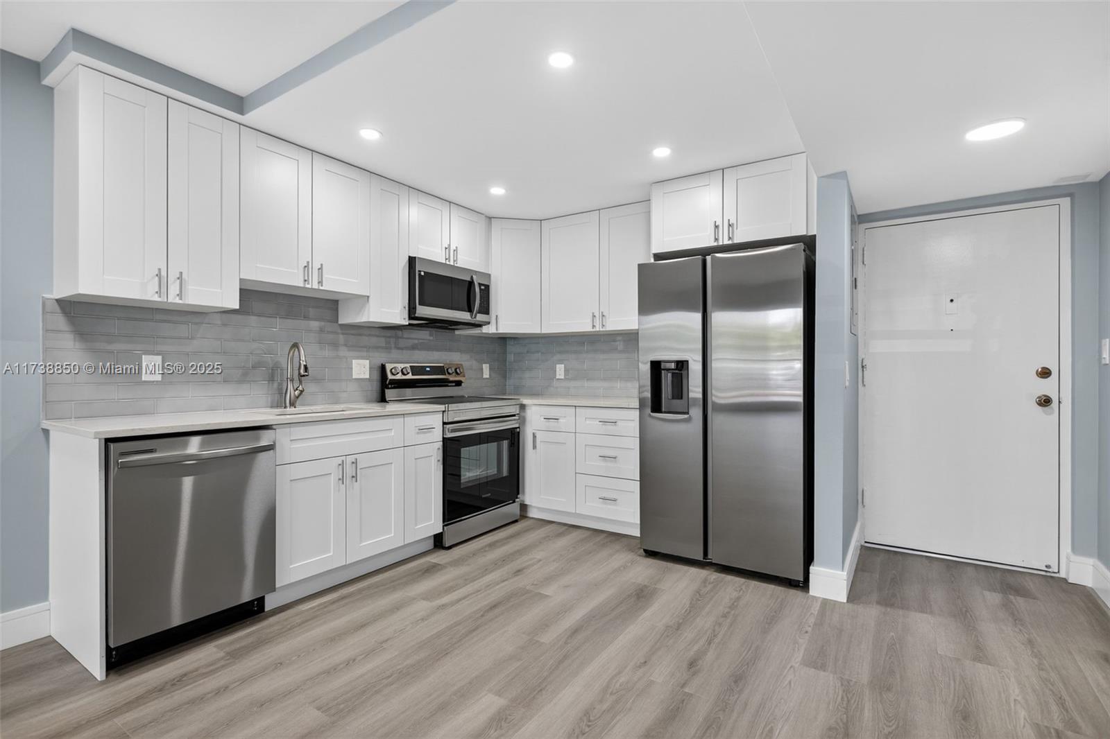 RIVER MANOR CONDO - Residential