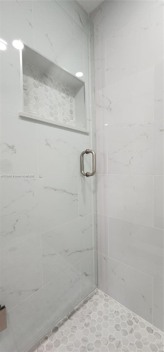 RIVER MANOR CONDO - Residential