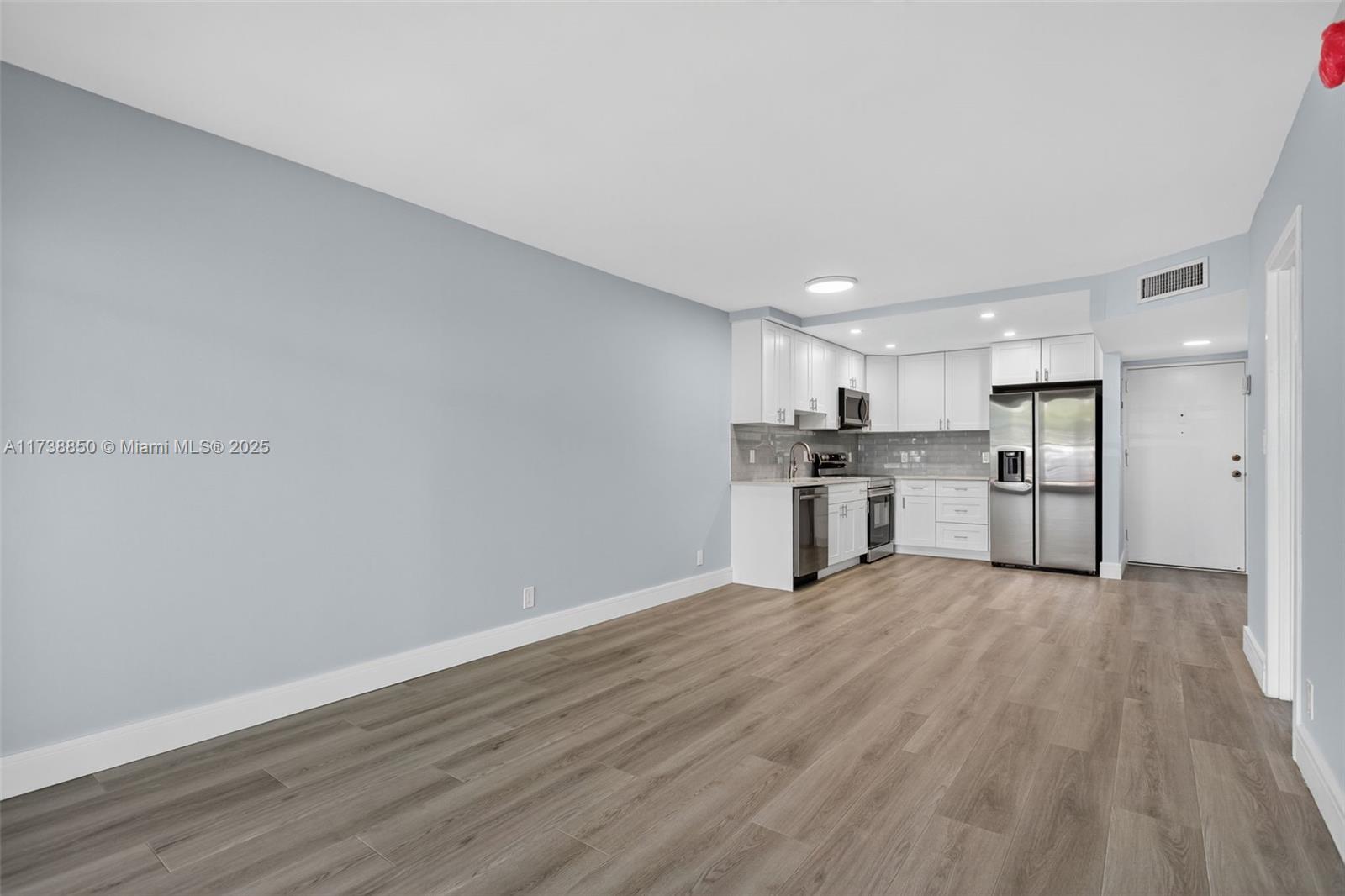 RIVER MANOR CONDO - Residential