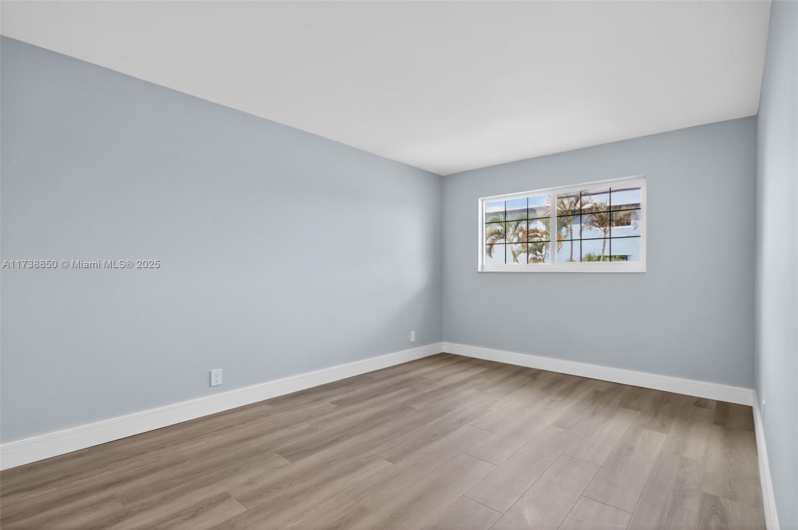 RIVER MANOR CONDO - Residential