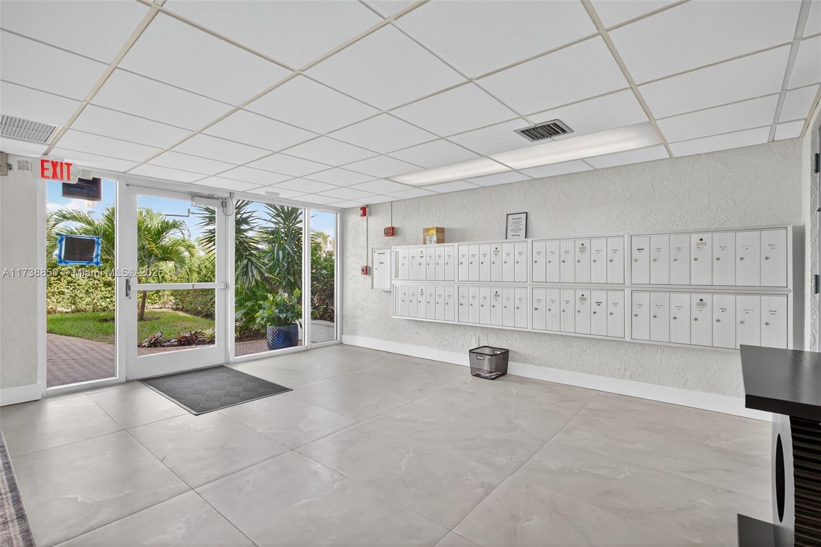 RIVER MANOR CONDO - Residential