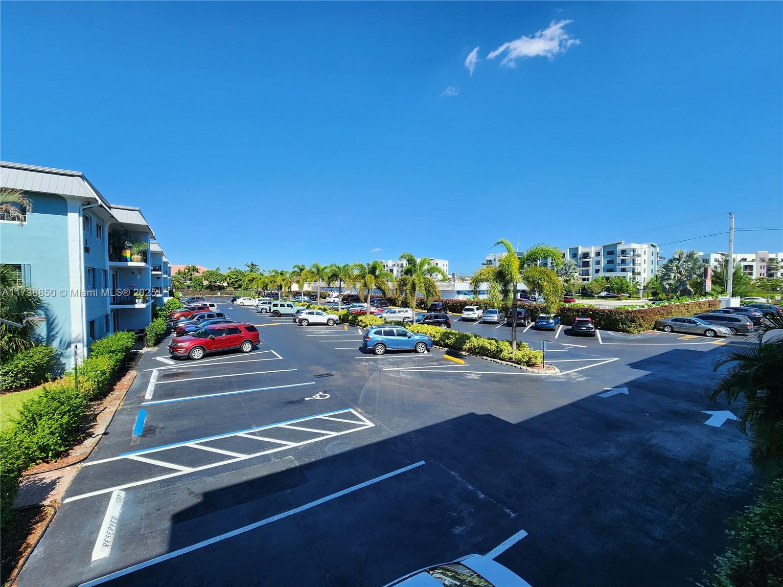 RIVER MANOR CONDO - Residential