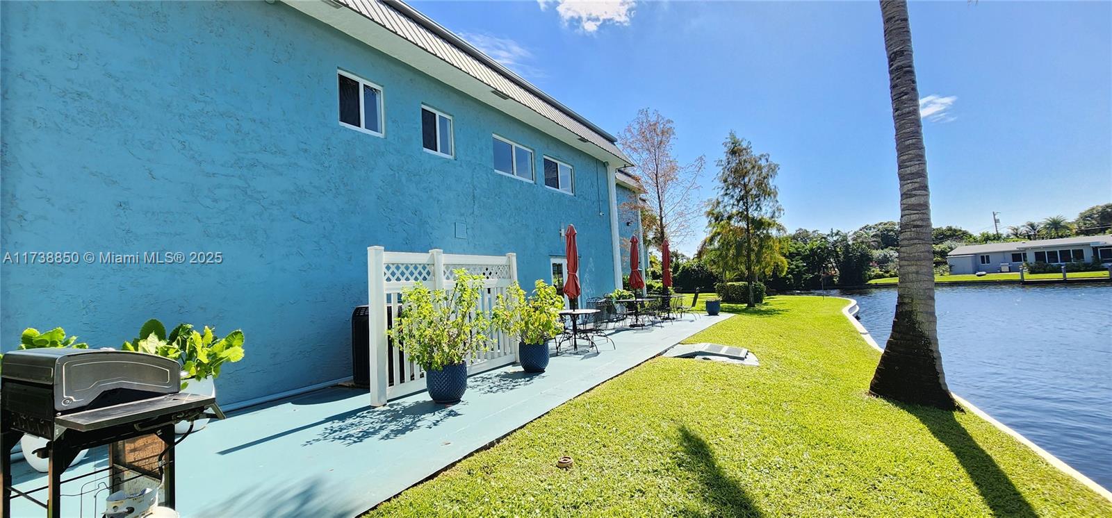 RIVER MANOR CONDO - Residential