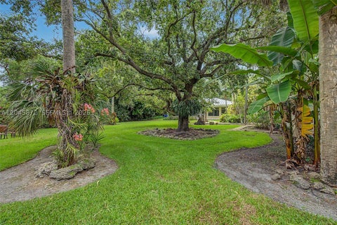 Tiny photo for 13470 SW 67th Ave, Pinecrest, FL 33156 (MLS # A12045872)