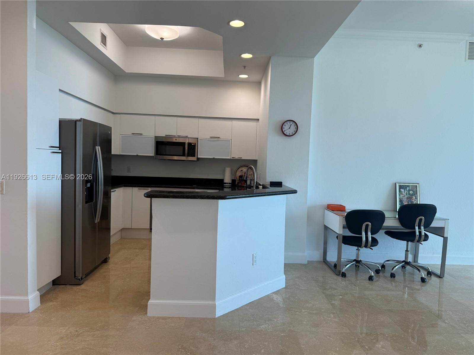 THE OAKS I CONDO - Residential