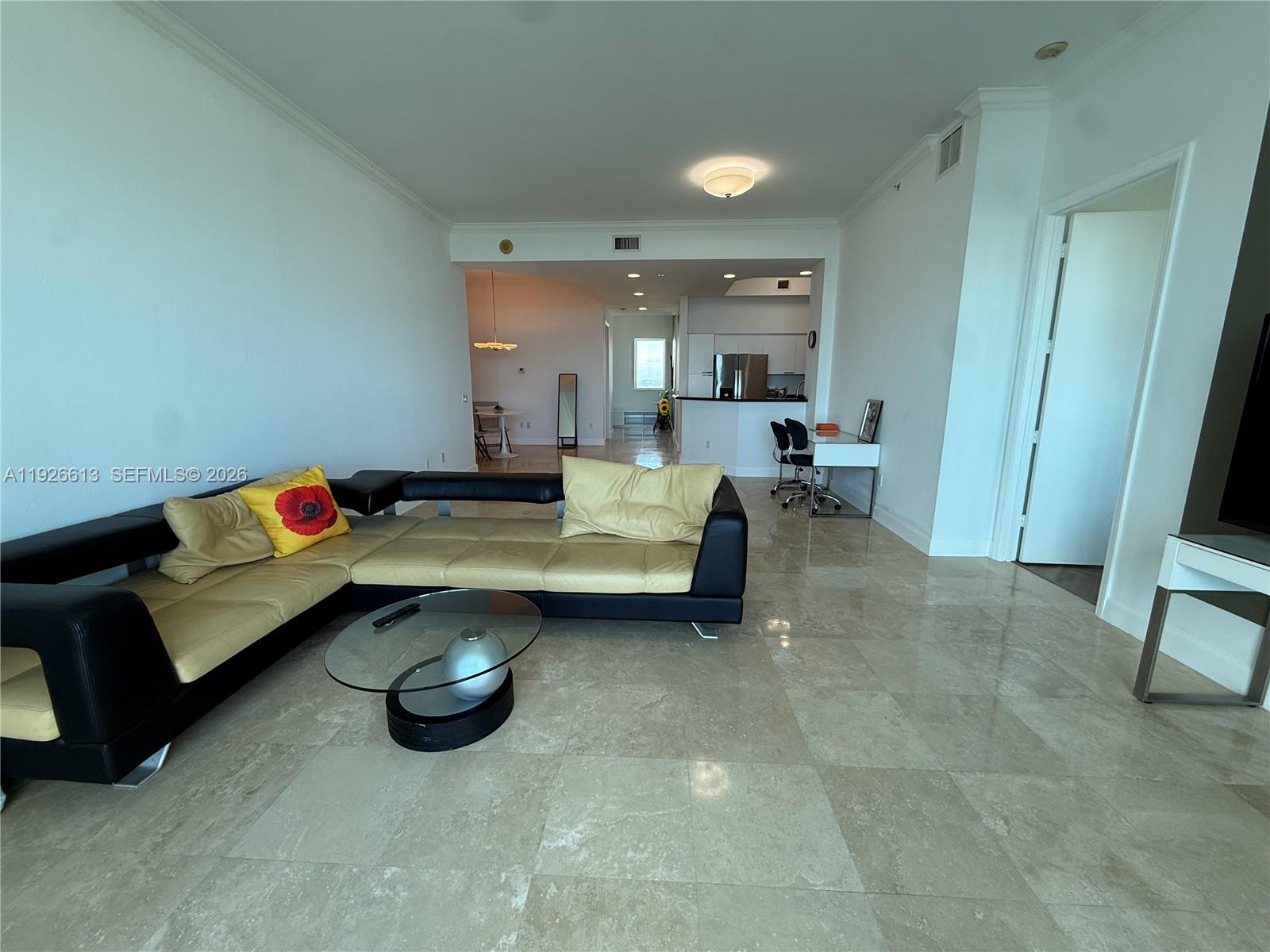 THE OAKS I CONDO - Residential