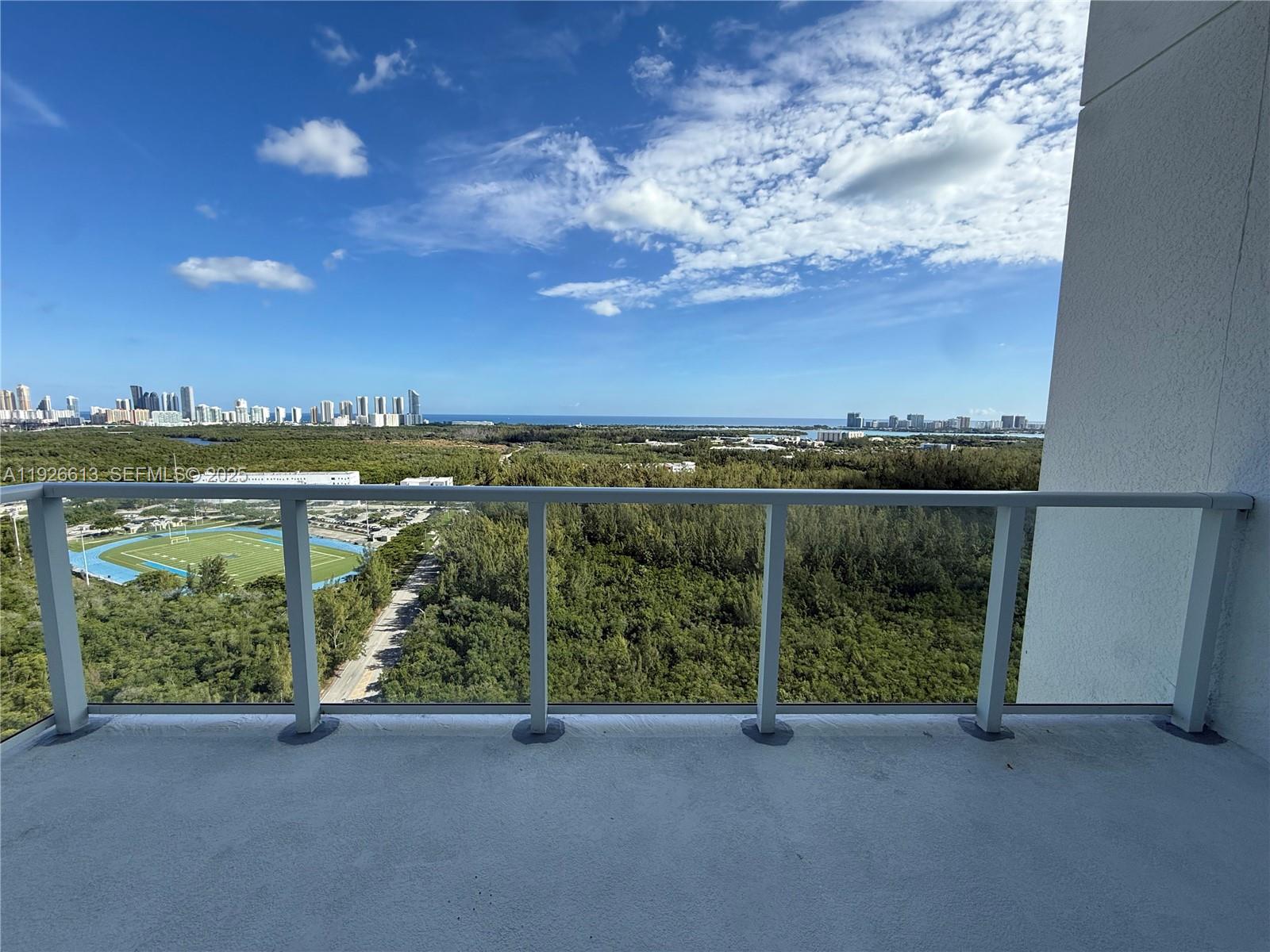 THE OAKS I CONDO - Residential