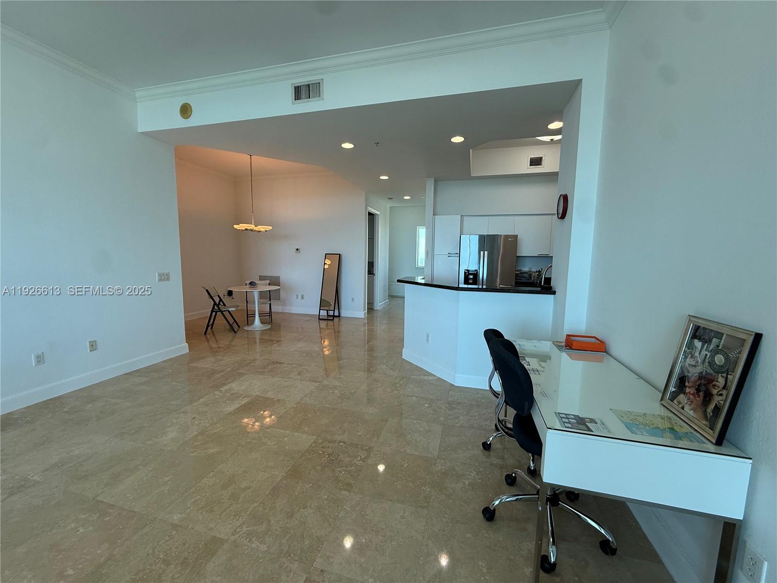 THE OAKS I CONDO - Residential