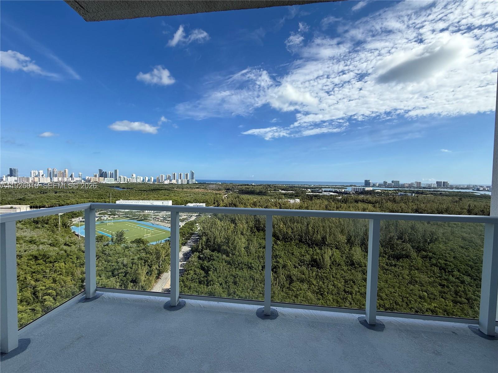 THE OAKS I CONDO - Residential