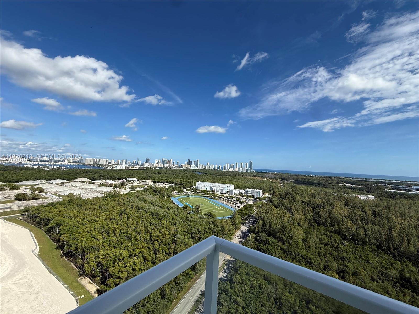 THE OAKS I CONDO - Residential