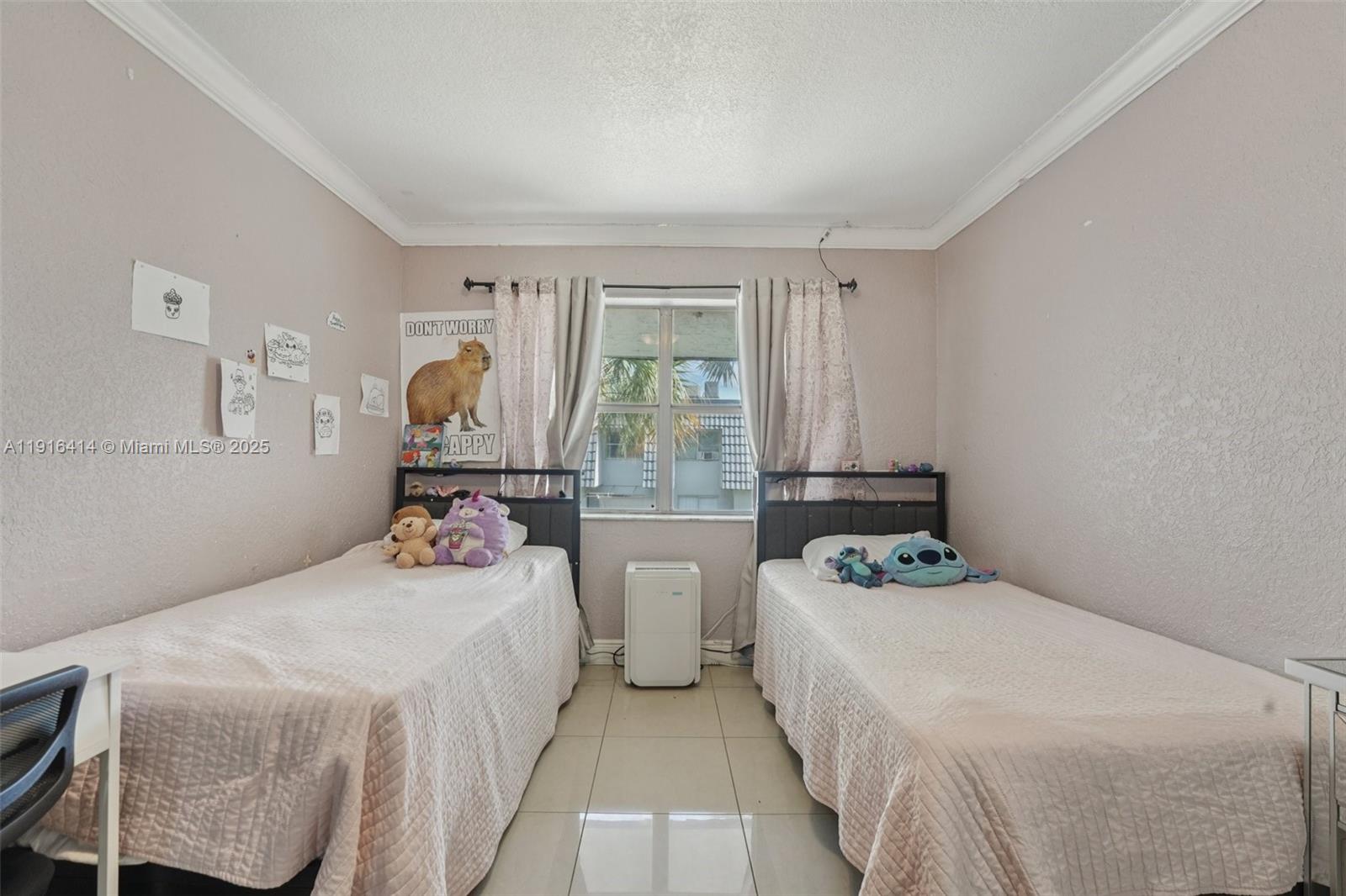 LOS PALACIOS BY MIAMI LAKE - Residential