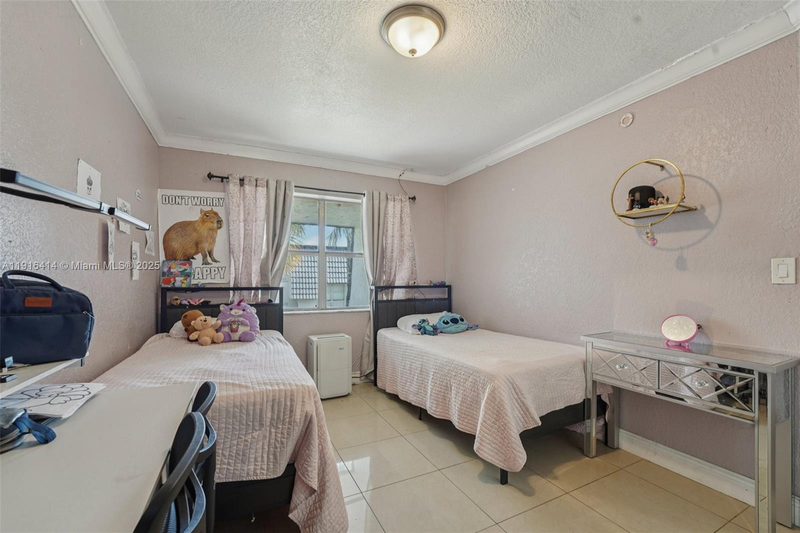 LOS PALACIOS BY MIAMI LAKE - Residential