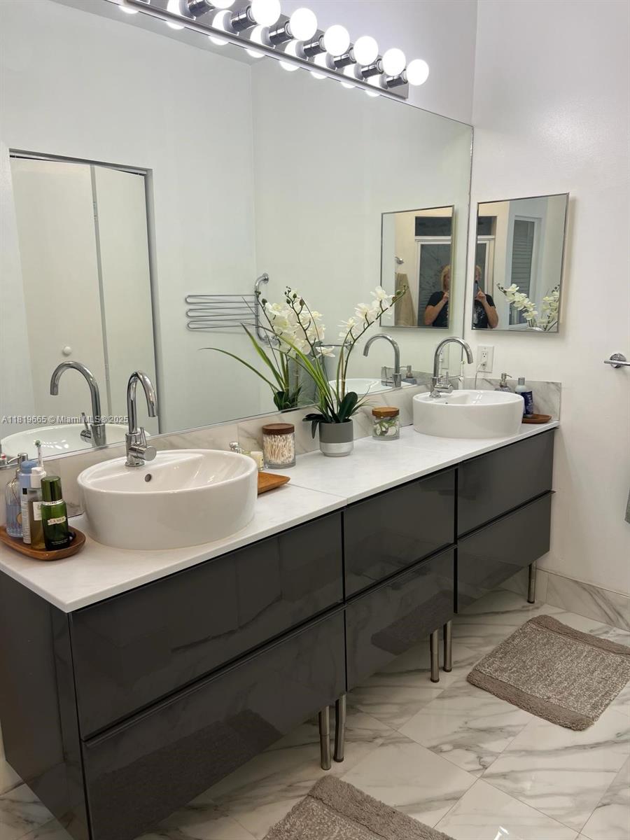 WEST LAKE VILLAGE PLAT - Residential