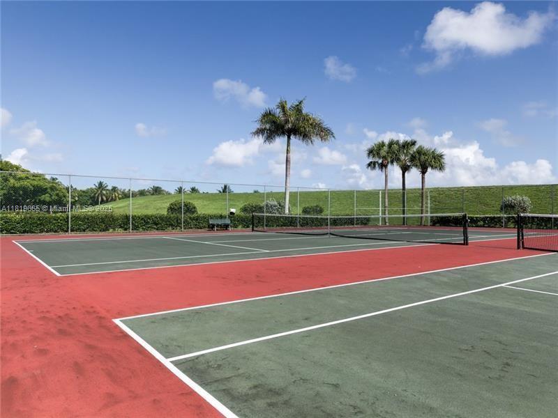 WEST LAKE VILLAGE PLAT - Residential