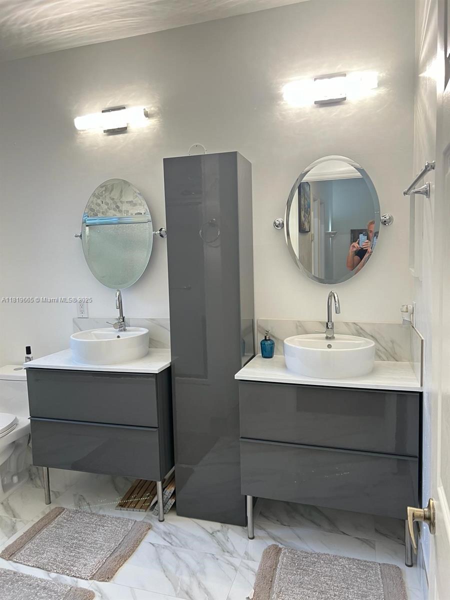 WEST LAKE VILLAGE PLAT - Residential