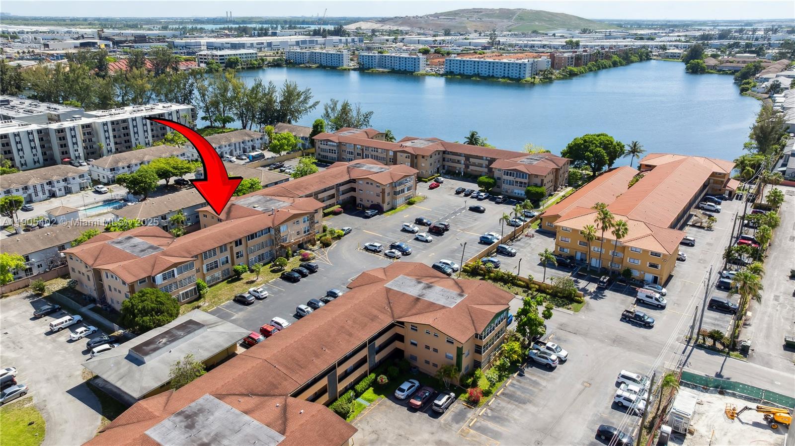 PALM SPRINGS GARDENS BLDG - Residential Lease