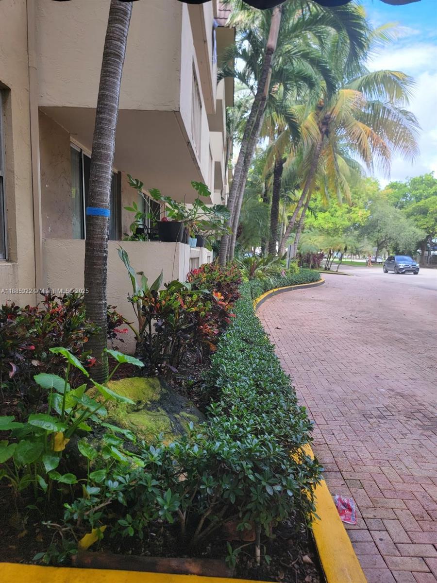 BAYVIEW PALMS CONDO - Residential