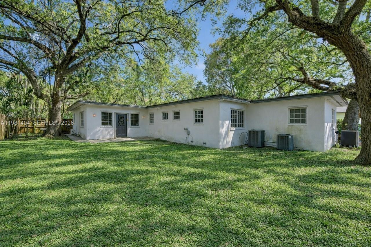 KENDAL PINES - Residential