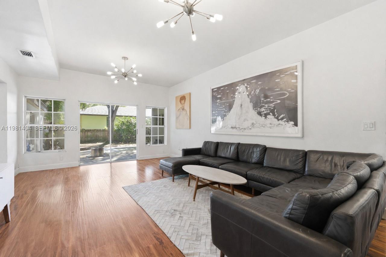 KENDAL PINES - Residential