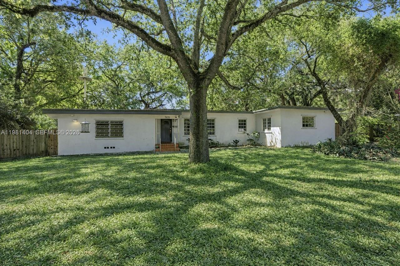 KENDAL PINES - Residential