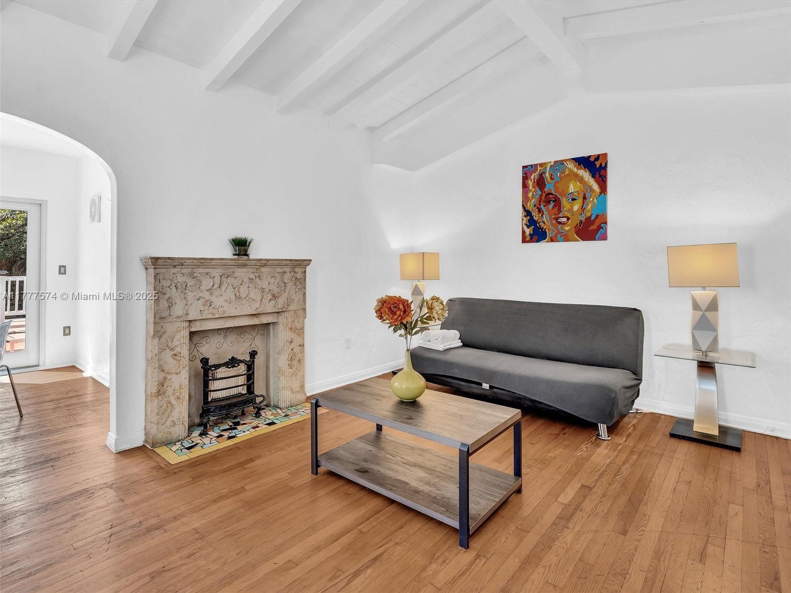 LINCOLN SUB - Residential Income