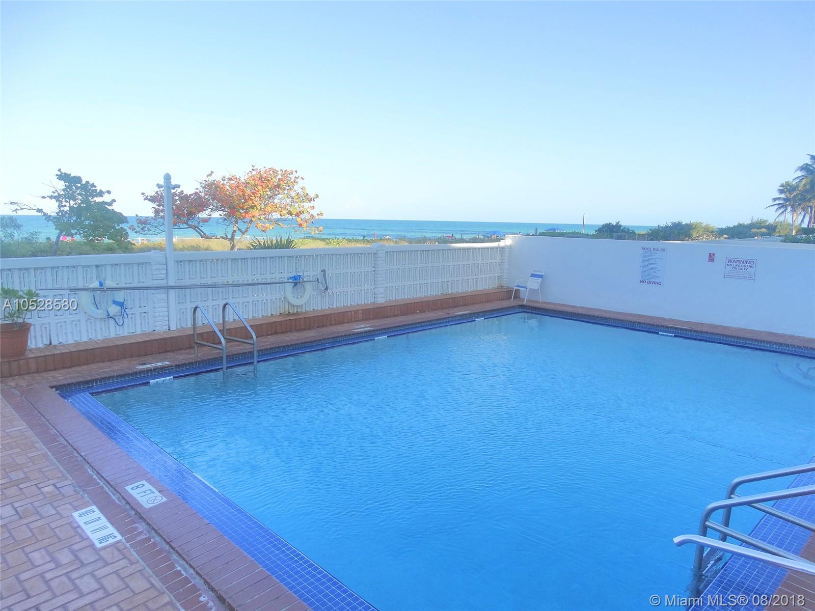 PORT ROYALE CONDO - Residential